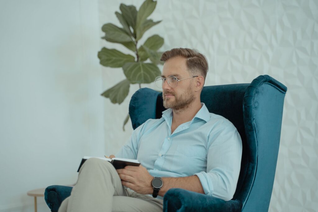 Czym są kursy psychologiczne online i dla kogo są przeznaczone